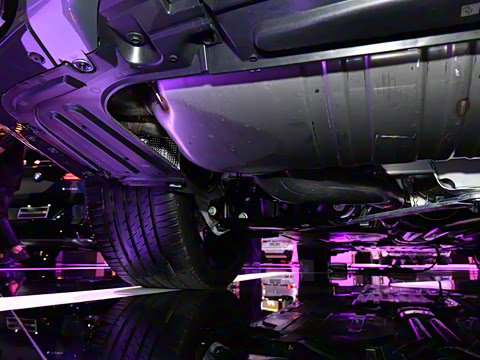 2025�� xDrive 40Li ������M�˶���ҹ��װ