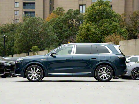 2025�� ���� Max+ ���������� 