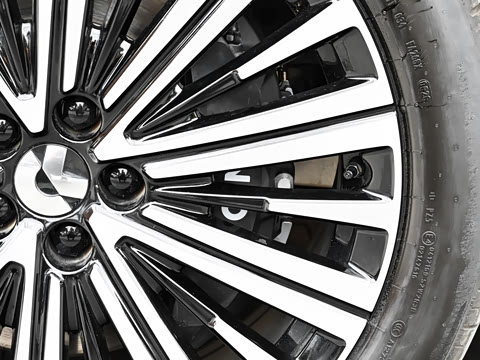 2026�� 102kWh �����е�������