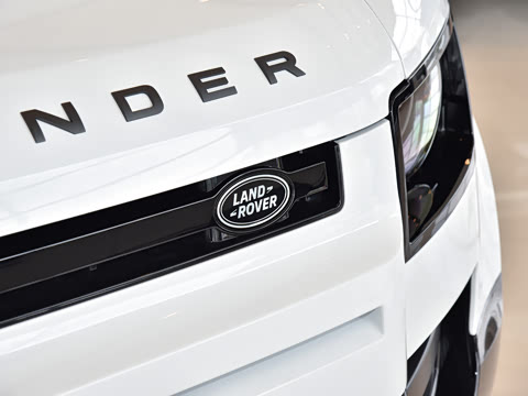 2026�� 110 3.0T P400 X-Dynamic HSE