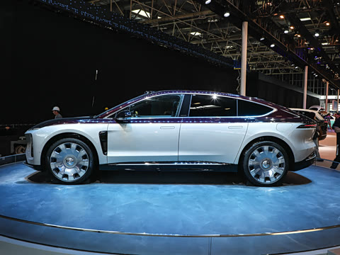 2025�� 102kWh ��ƽ���ر��