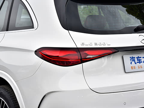 2026�� GLC 300 L 4MATIC ������