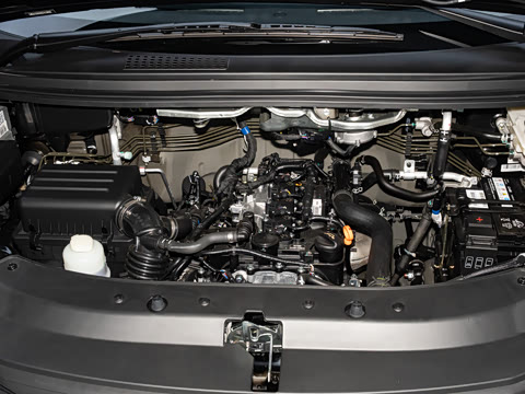 2025�� M5 1.6L ���������� 7��