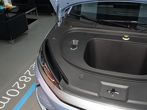 2025�� EV 545KM������