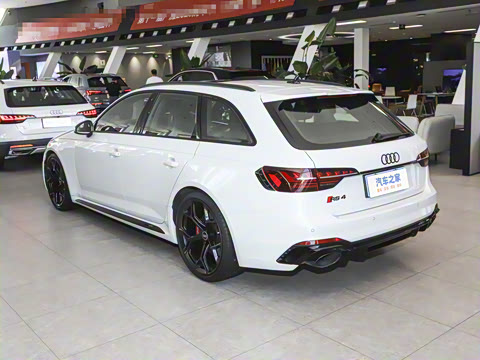 2024��  RS4 Avant ȼ���