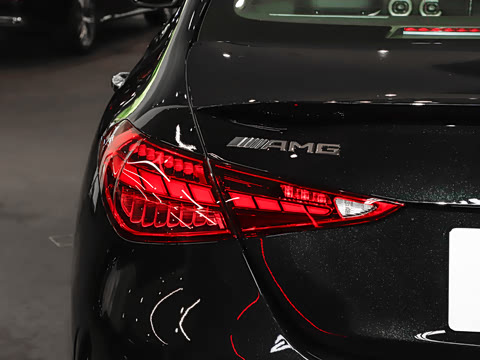 2026�� AMG C 43 4MATIC