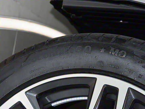 2025�� 525Li M�˶���װ