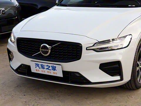 2026�� B4 ��Զ�˶���