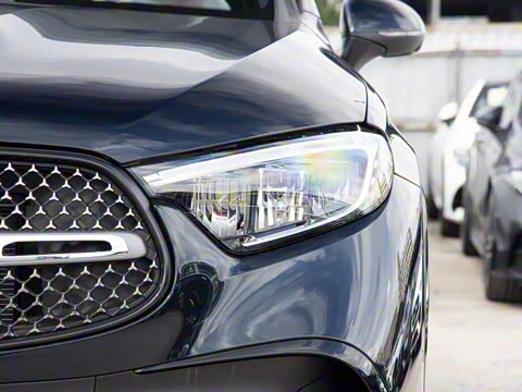 2026�� GLC 300 L 4MATIC ������ 5��