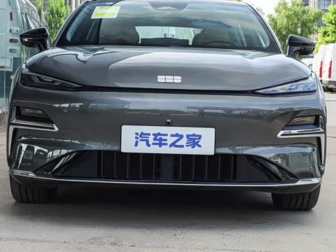2025�� 130km EM-i ������