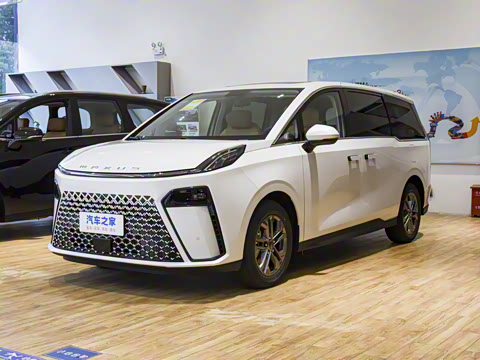 2025�� 2.0T �Զ������� 7��