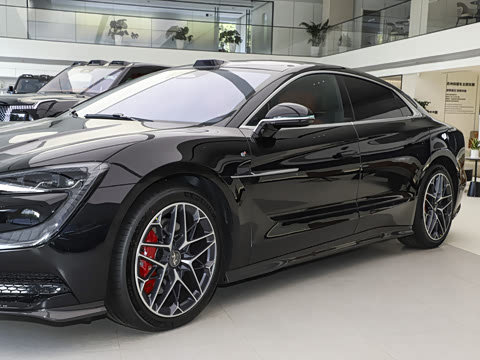 2025�� EV �����콢��