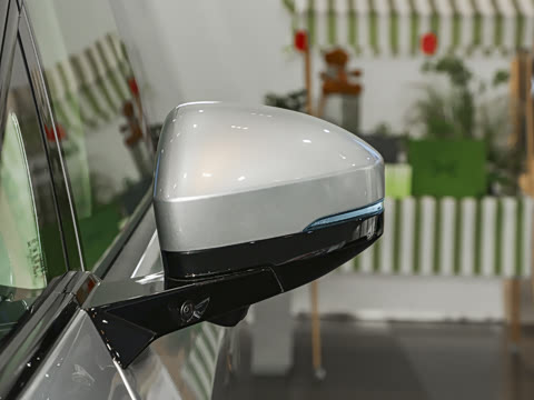 2026�� ���� 750 Ultra