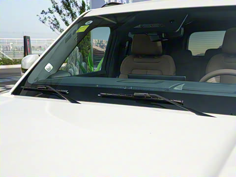 2025�� 210KM ����Ultra��