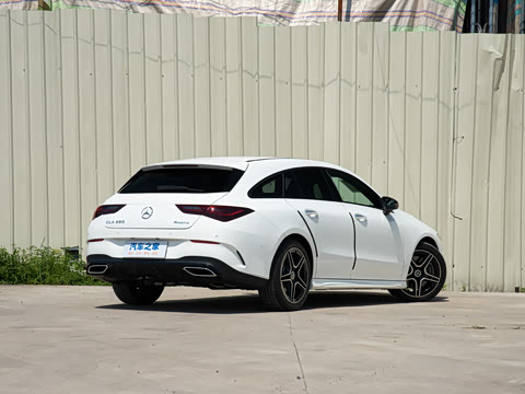 2025�� CLA 260 4MATIC ���ܳ�