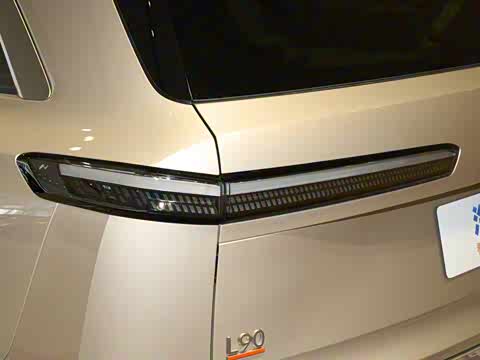 2025�� Ultra ������