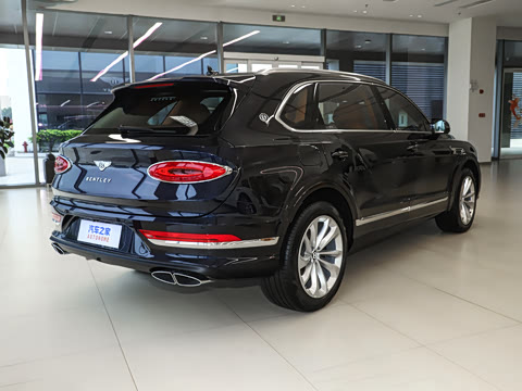2026�� 4.0T V8 ������