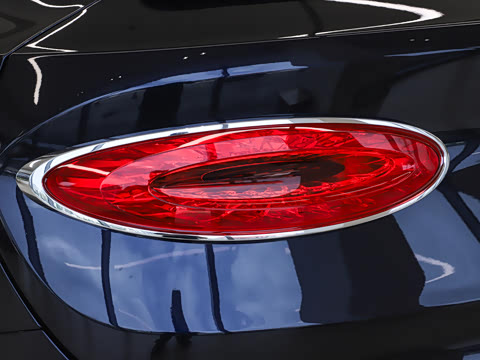 2026�� 4.0T V8 ������