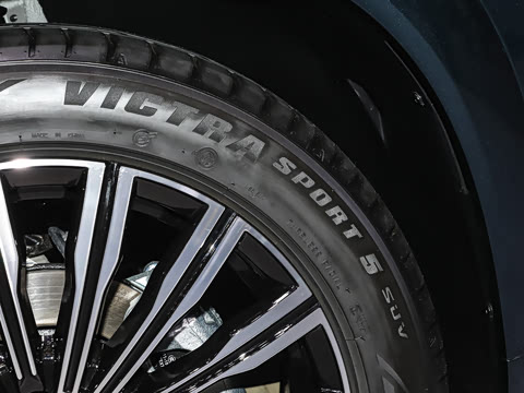 2027�� 2.0T ˫�������������