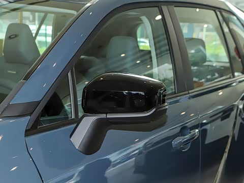 2026�� 2.0L ����������