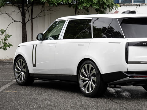 2026�� 3.0 L6 400PS HSE�����