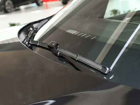 2026�� xDrive40i M�˶���װ