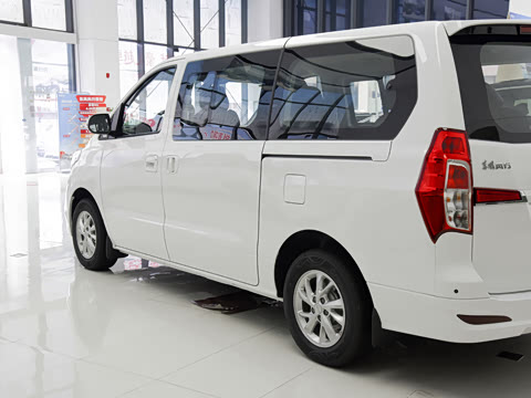 2025�� 2.0L �ֶ���Ӣ��CNG 7��