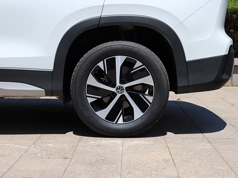 2026�� ̽��L 300TSI ������Ӣ