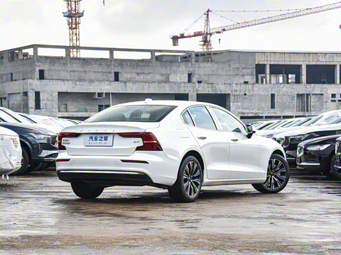 2026�� B4 ��Զ������