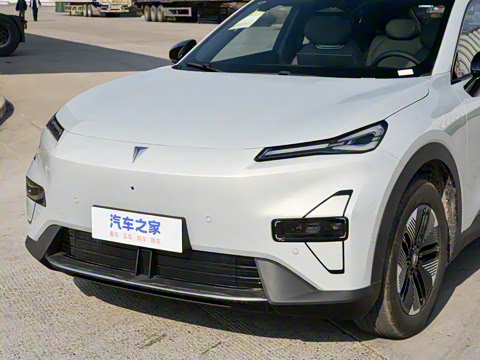 2026�� 215Max���̰�