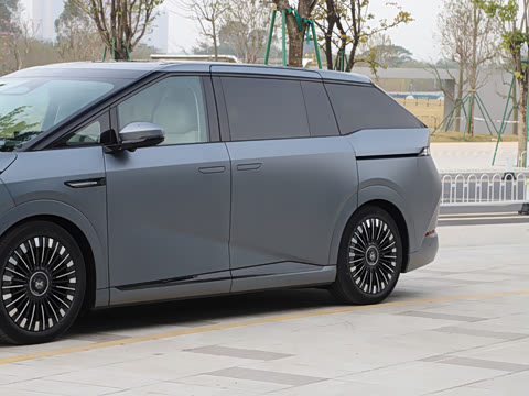 2026�� ���� 750 Ultra