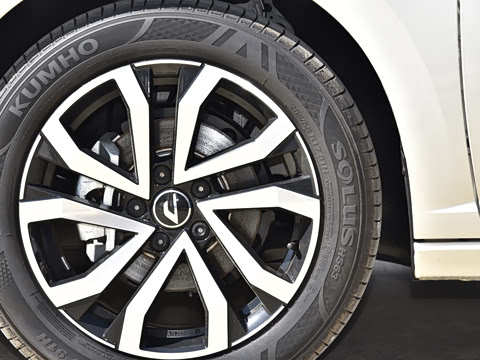 2025�� 1.4T �����ϰ�