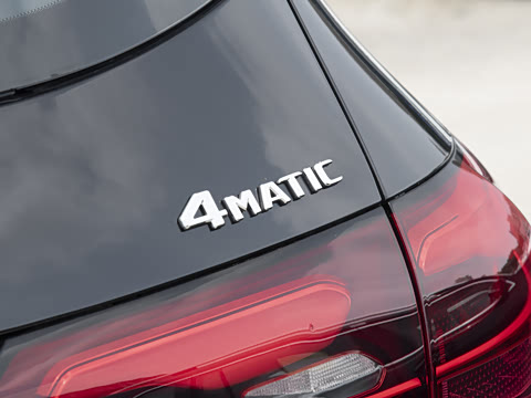 2026�� �Ŀ� GLC 260 L 4MATIC ������