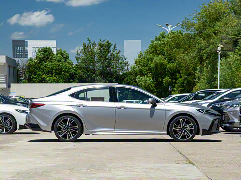 2026�� ˫�� 2.0HS �˶���