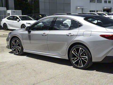 2026�� ˫�� 2.0HS �˶���