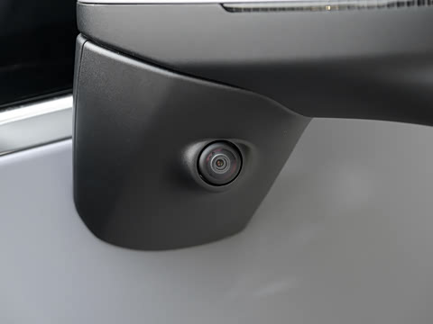 2026�� ����� 400 L 4MATIC