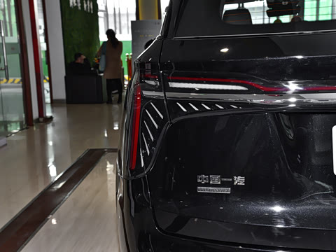 2025�� �Ŀ�  2.0T PHEV ����200��������� 6��