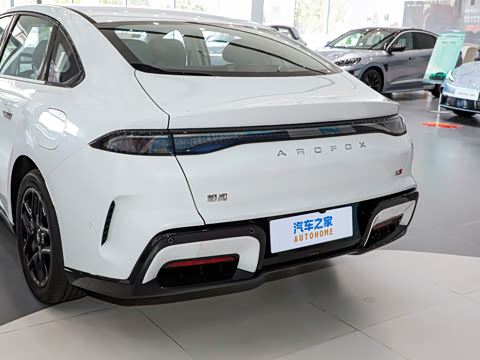 2026�� 535 MAX�����
