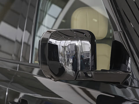 2026�� 110 3.0T P400 X-Dynamic HSE