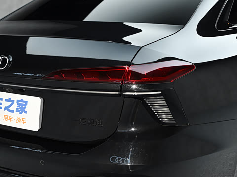 2026�� 2.0T quattro ������