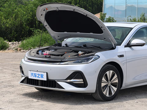 2026�� EM-i 235km ̽��+��
