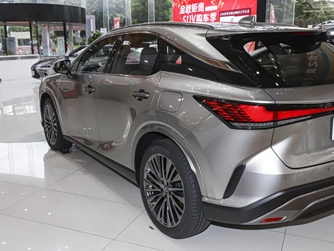 2026�� 350h ����������