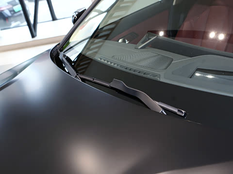 2026�� 330Li �����