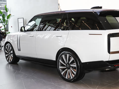 2025�� 4.4 V8 SV���ٴ����ӳ��� 4��