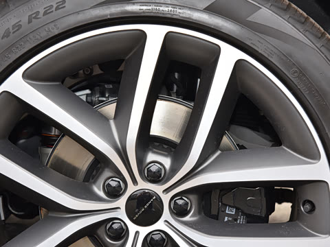 2026�� 3.0 L6 400PS HSE�����