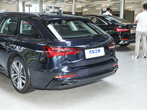 2025�� Avant 45 TFSI ��̽�ռ�