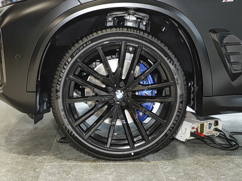 2026�� xDrive 40Li �����