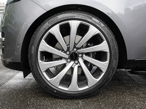 2026�� 3.0 L6 400PS HSE�����