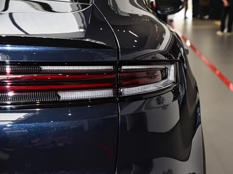 2026�� Cayenne Coup�� 3.0T