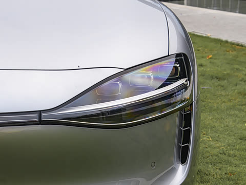 2025�� ���� Ultra��������